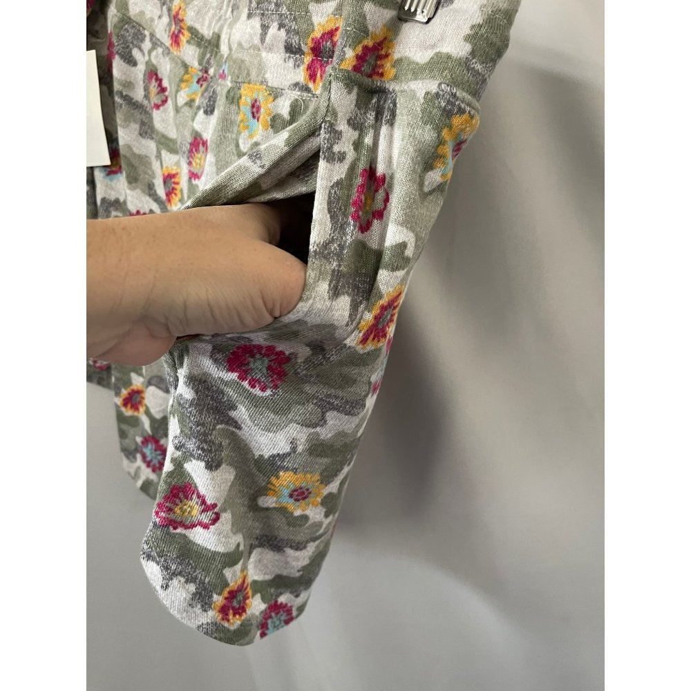 Secret Treasures Multi-Color Camo Floral Print Super Soft Lngewear Sleep Shorts - Picture 6 of 7